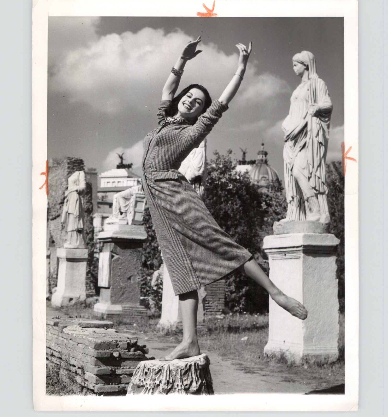 Ballerina Violetta Elvin Posing Among Ancient Roman Ruins 1954 Press Photo Ballerina Violetta Elvin Posing Among Ancient Roman Ruins 1954 Press Photo