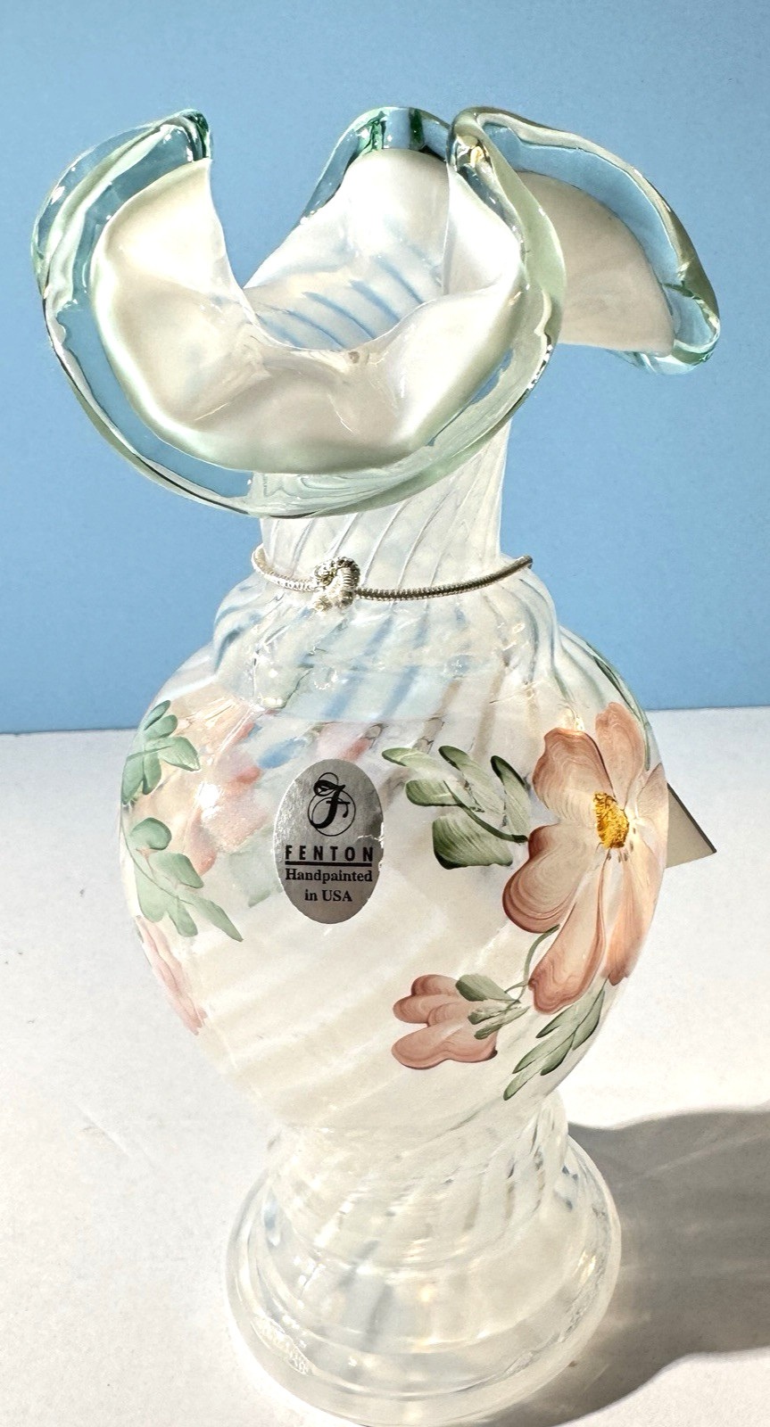 Fenton Meadow Beauty Vase Opalescent Feather Swirl Mist Ruffled Rim Signed NEW