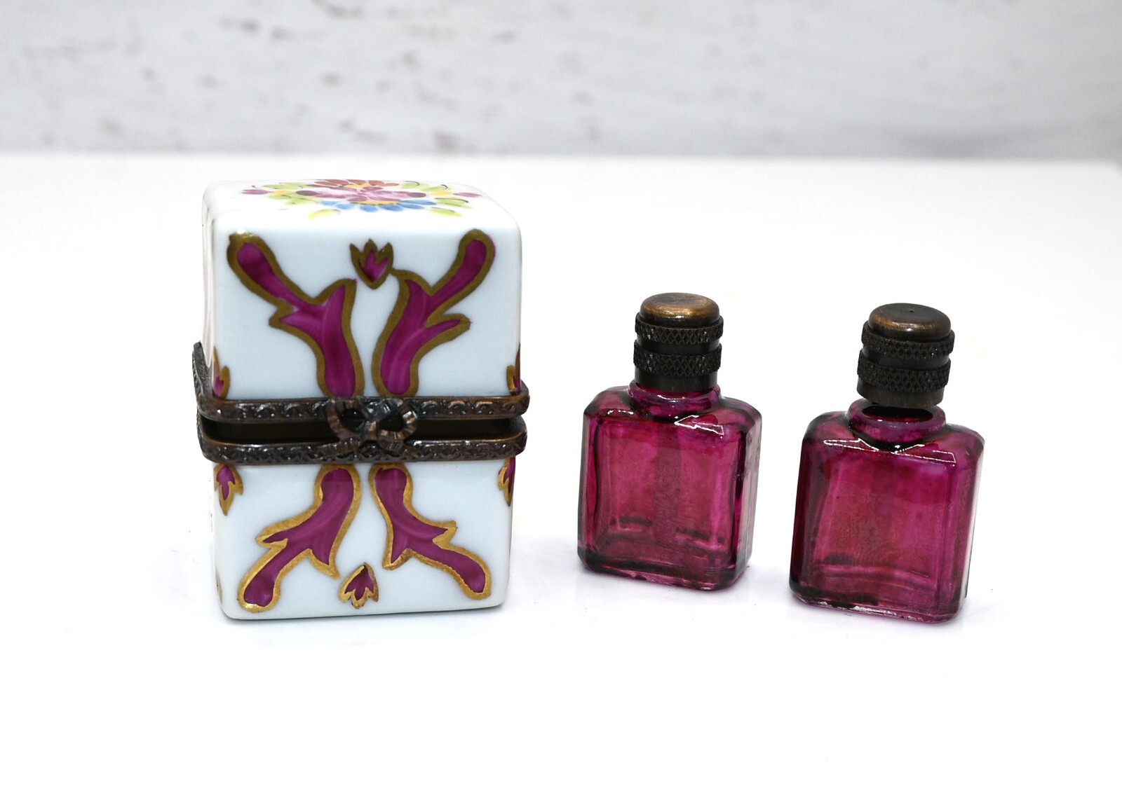 Vintage Trinket Box Peint Main Limoges 2 Purple Glass Perfume Bottles Signed JD
