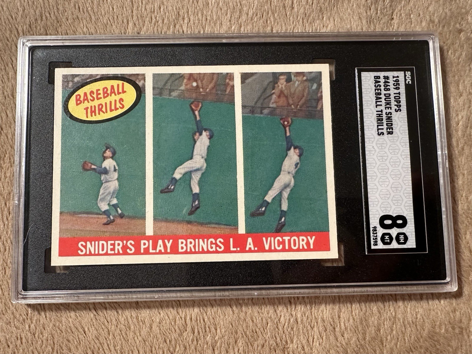 1959 Topps Baseball Thrills Snider’s Play Brings LA Victory #468 SGC 8 NM/MT 1959 Topps Baseball Thrills Snider’s Play Brings LA Victory #468 SGC 8 NM/MT