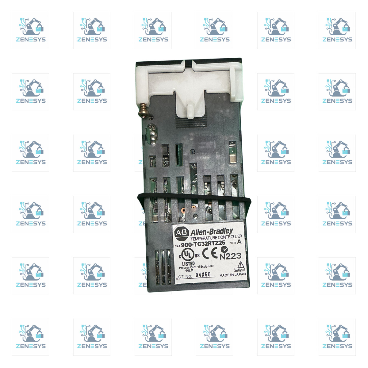 Allen-Bradley 900-TC32RTZ25 Series A Digital Temperature Controller 1/32 DIN
