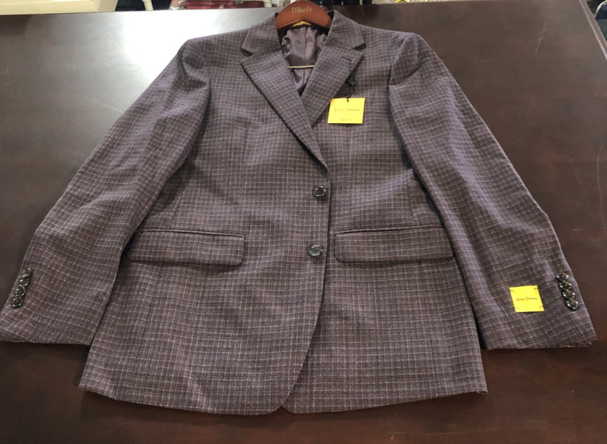 Hickey Freeman Wool Sports Coat Wine Burgundy Check Classic Fit SZ 40R $395 Hickey Freeman Wool Sports Coat Wine Burgundy Check Classic Fit SZ 40R $395