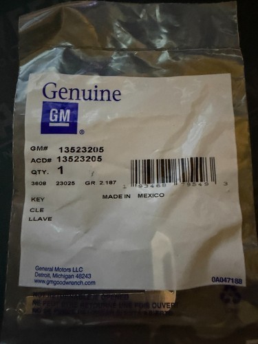 NEW Genuine GM OEM Door Lock Ignition Key Blank 13523213 Uncut Uncoded NEW Genuine GM OEM Door Lock Ignition Key Blank 13523213 Uncut Uncoded