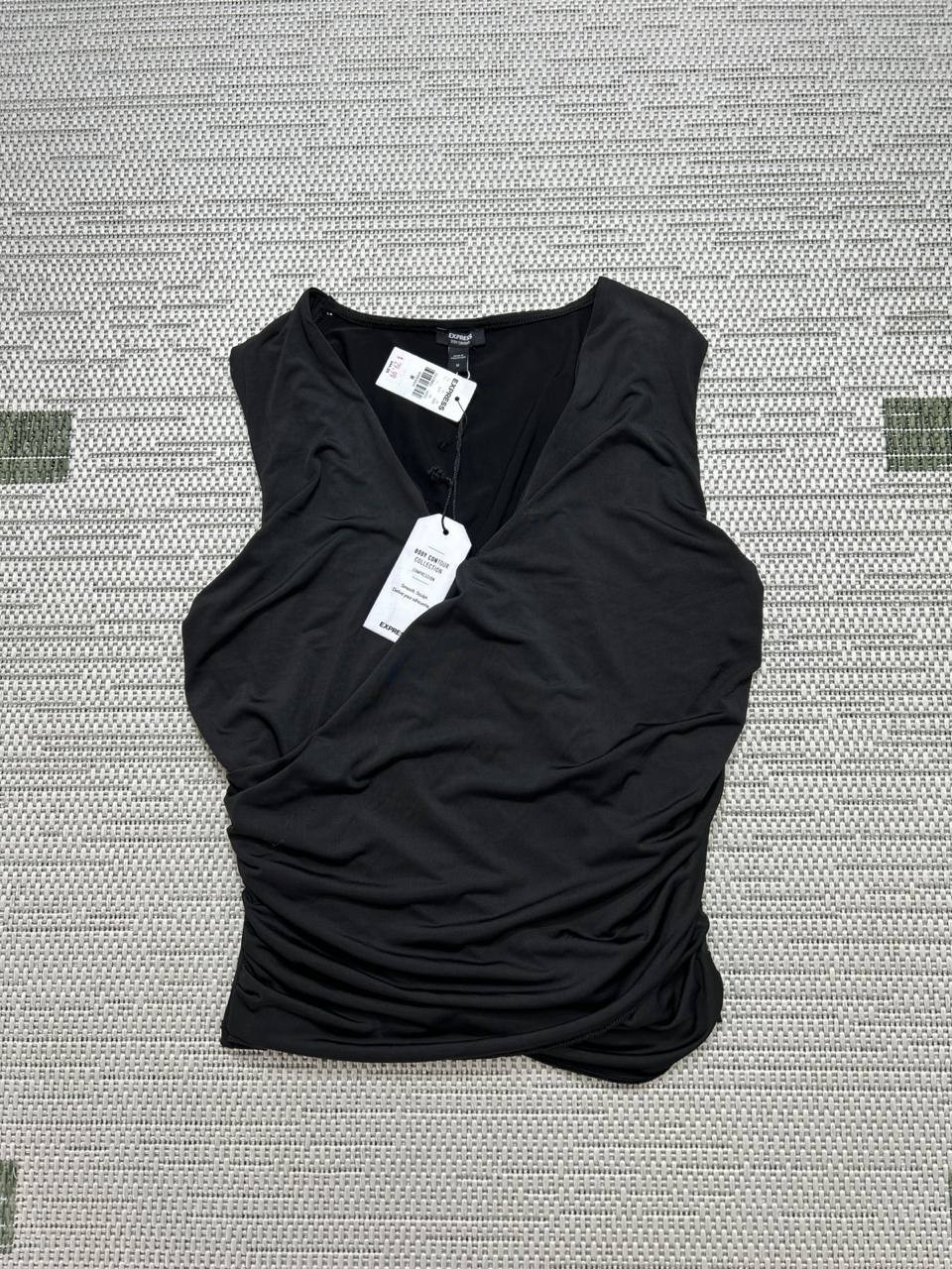 Express Shirt Womens Medium Black Body Contour Tank Top New 