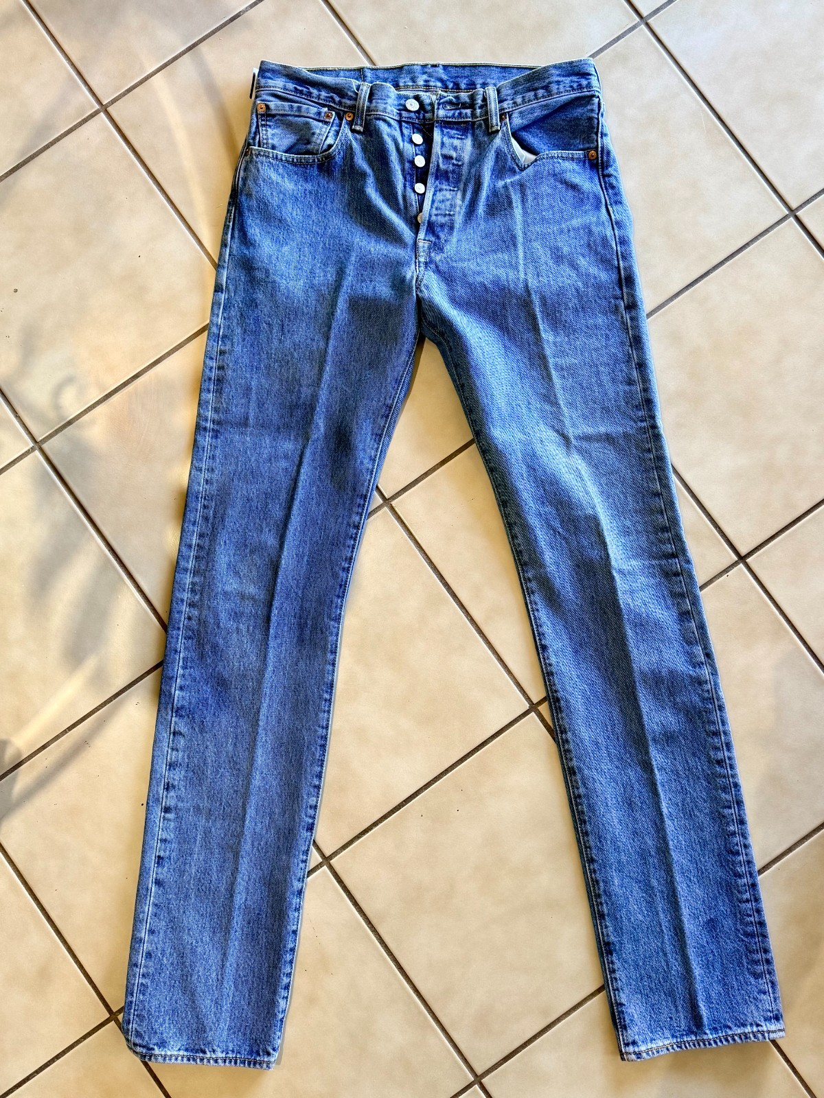 Vintage 90s Levi’s 501 Jeans Button Fly Straight Leg Blue Denim Red Tab