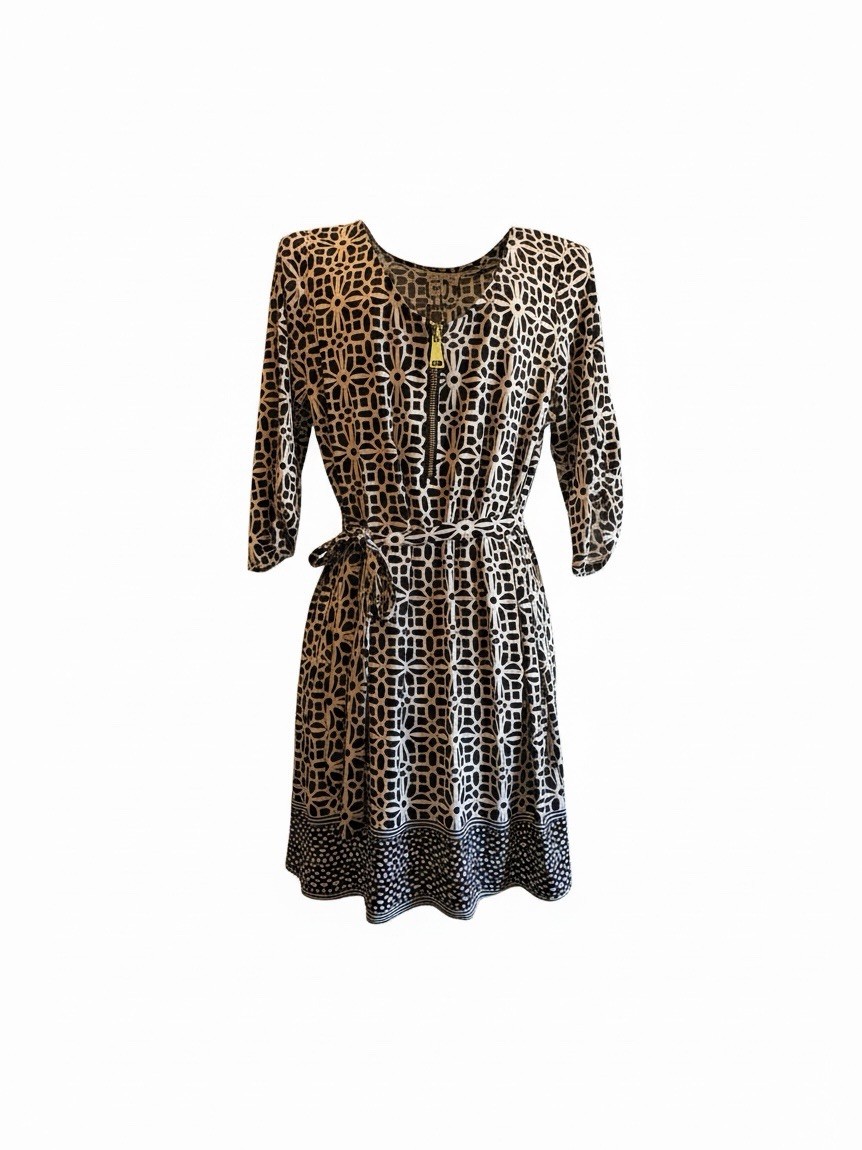 NWT - Women’s Size 2X Black and White Geometric Print Belted Dress-