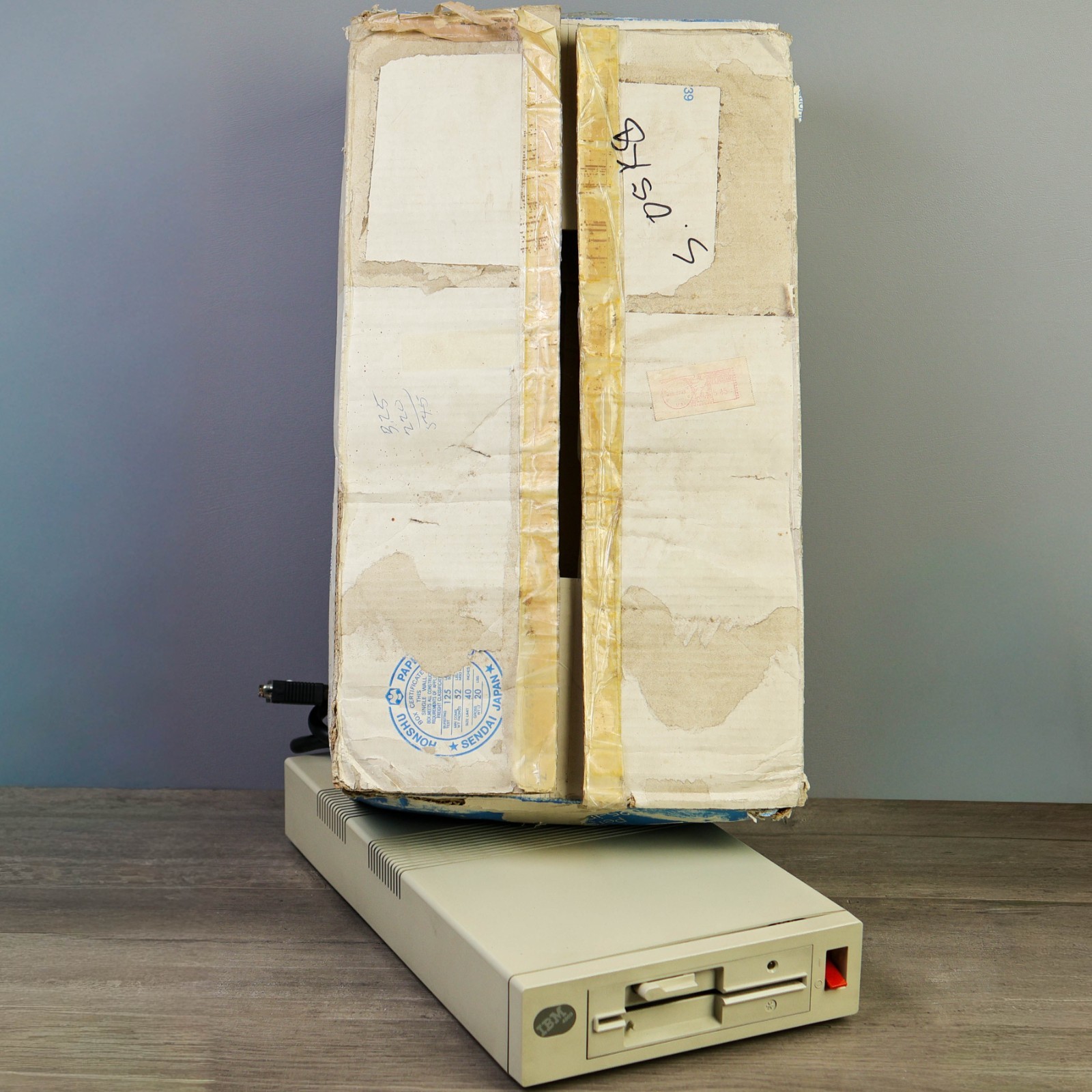 IBM 4869-001 External 5.25 Floppy Disk Drive 360K PS/2 Personal System/2 in Box
