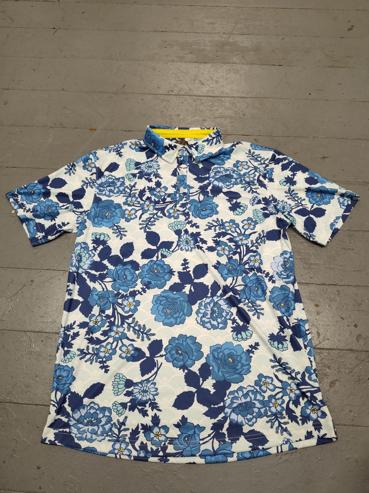 Swannies Golf Bailey Polo Mens M Blue Floral REPREVE Recycled Polyester NWT