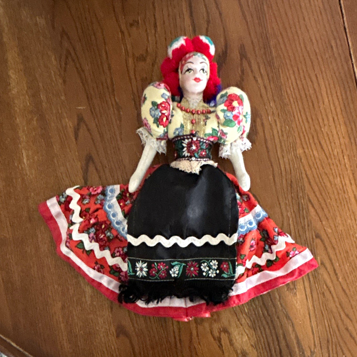 Vintage Hungarian Matyó/Mezőkövesd Porcelain head Folk Art Doll Vintage Hungarian Matyó/Mezőkövesd Porcelain head Folk Art Doll