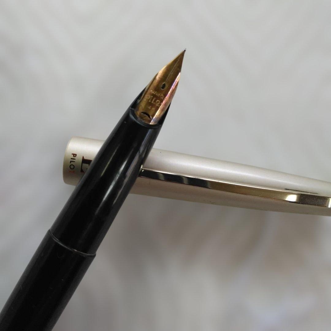 Pilot Custom 74 Fountain Pen Black 14K Gold Nib MTakahashi Used