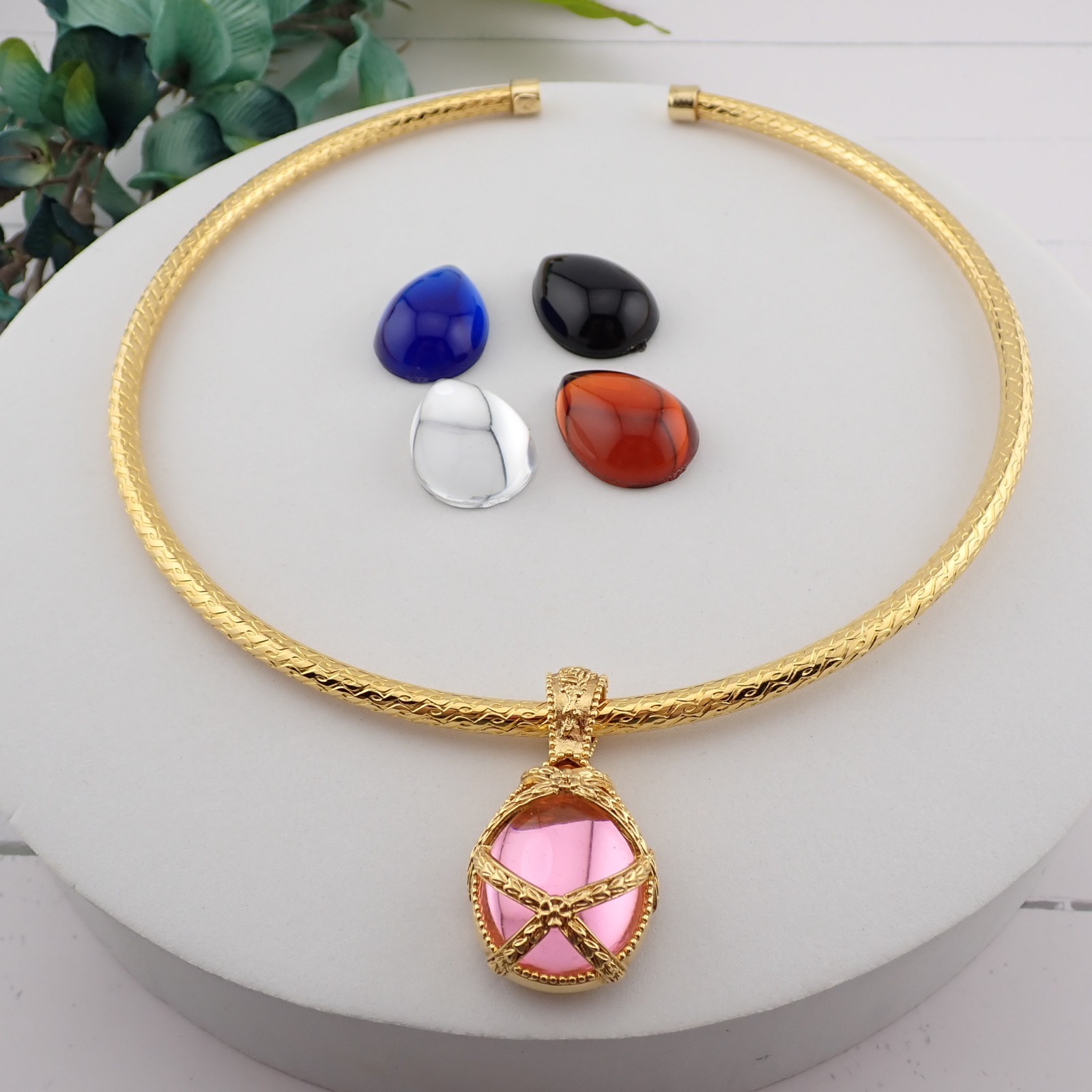 VTG Joan Rivers 5 Interchangeable Caged Pendant Gold Tone 16\