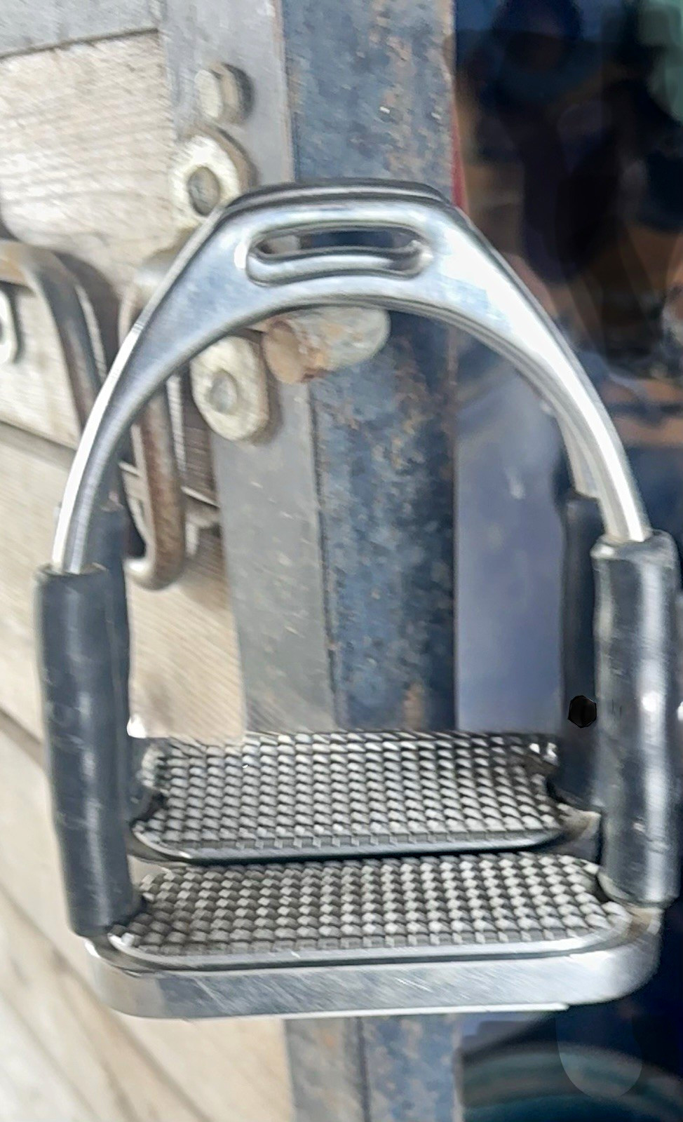 PRO JUMP Flex  English Stirrups Pair stainless steel 4.5”’