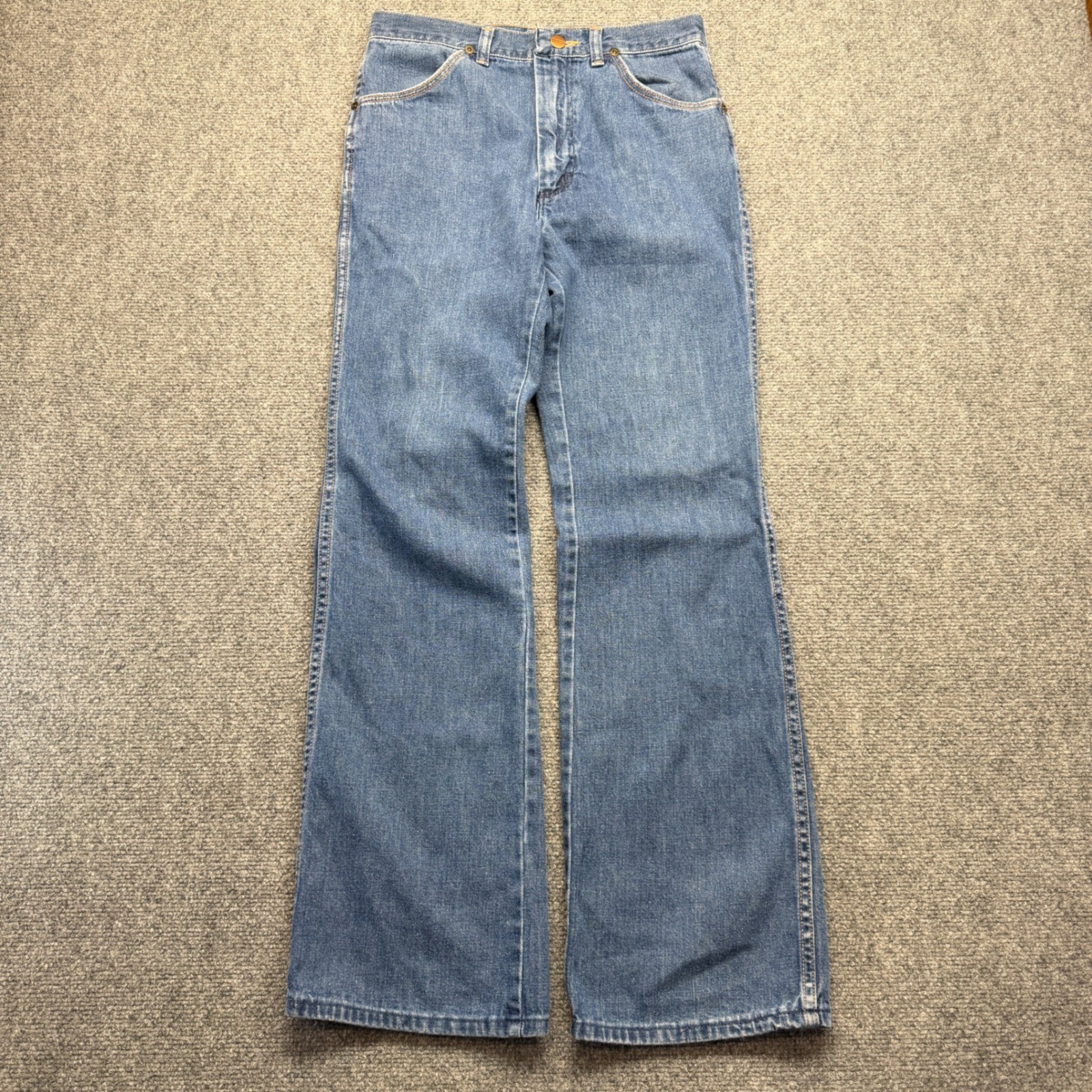 Vintage Wrangler Flare Leg Jeans Blue Denim Made in USA Talon Zipper 33 Medium Vintage Wrangler Flare Leg Jeans Blue Denim Made in USA Talon Zipper 33 Medium