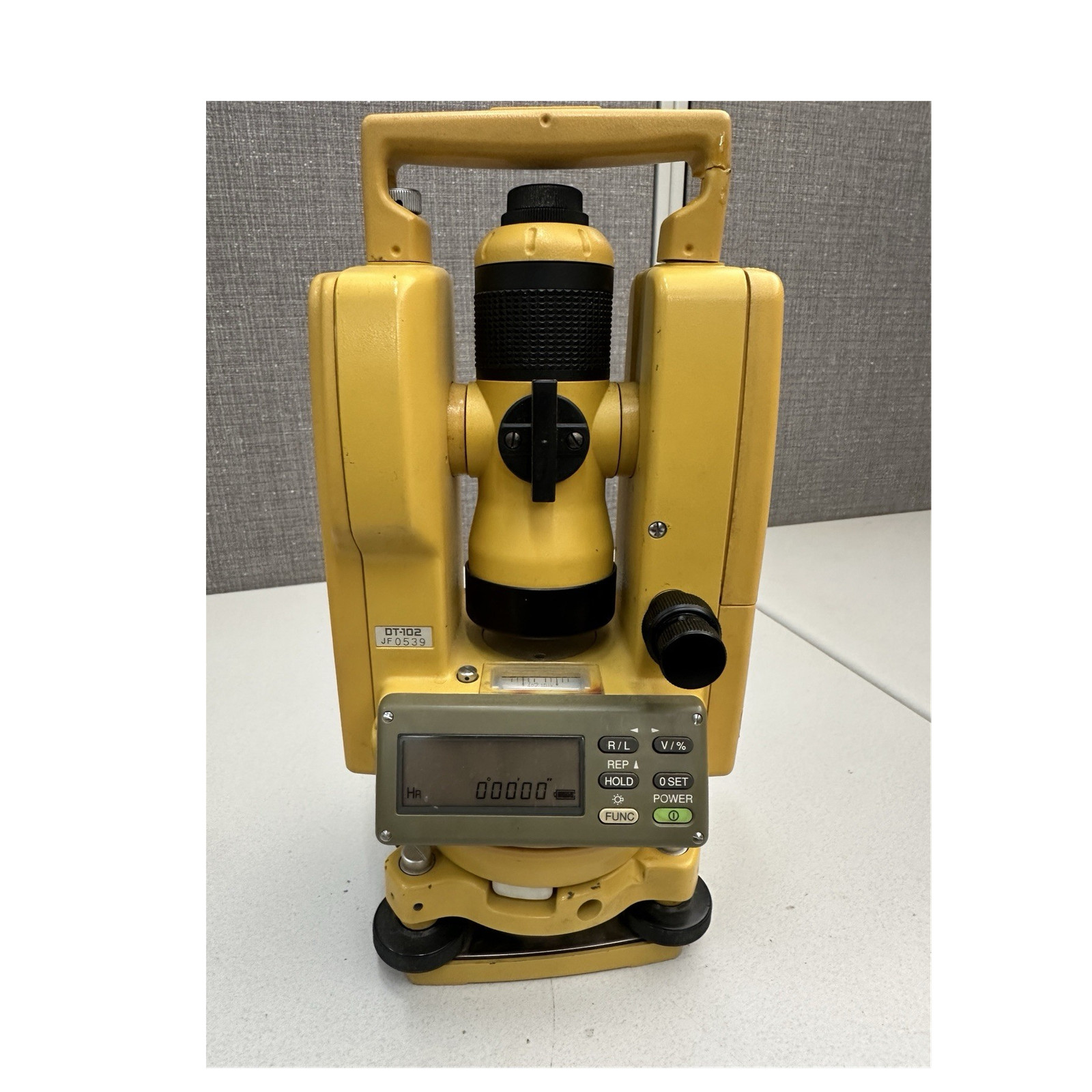 Topcon DT-102 Digital Theodolite with Case