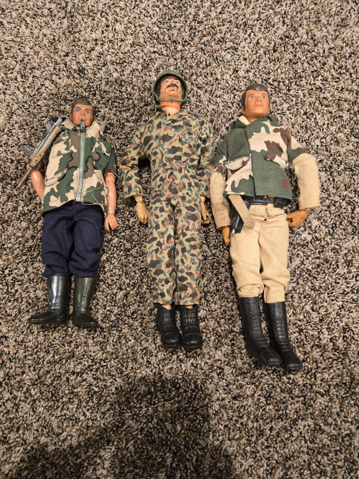 Vibtage Hasbro GI Joe 1970s Action Figures, Case & Clothing, See Pics For Detail