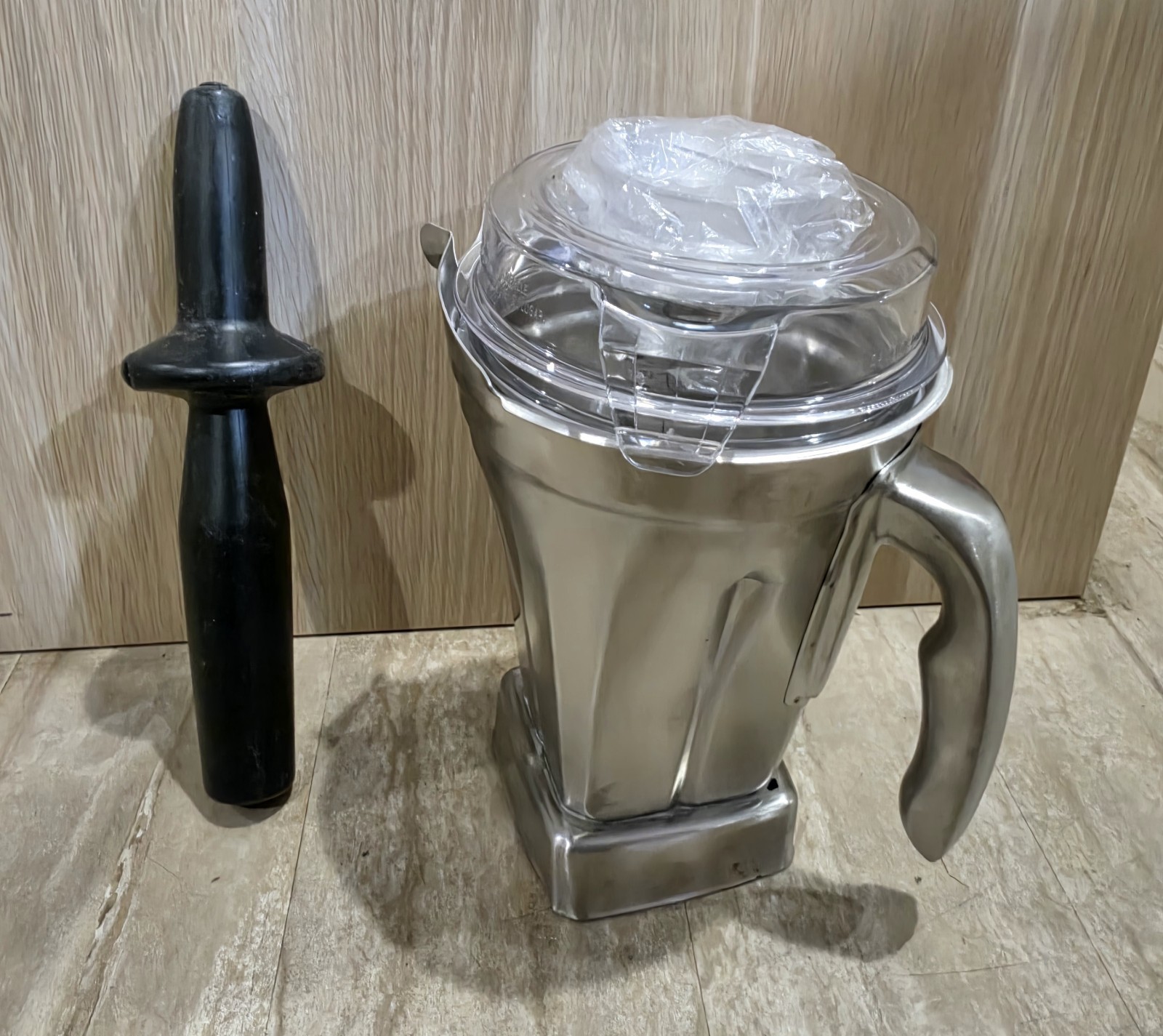 New Vitamix 48 oz Stainless Steel Blender Cup