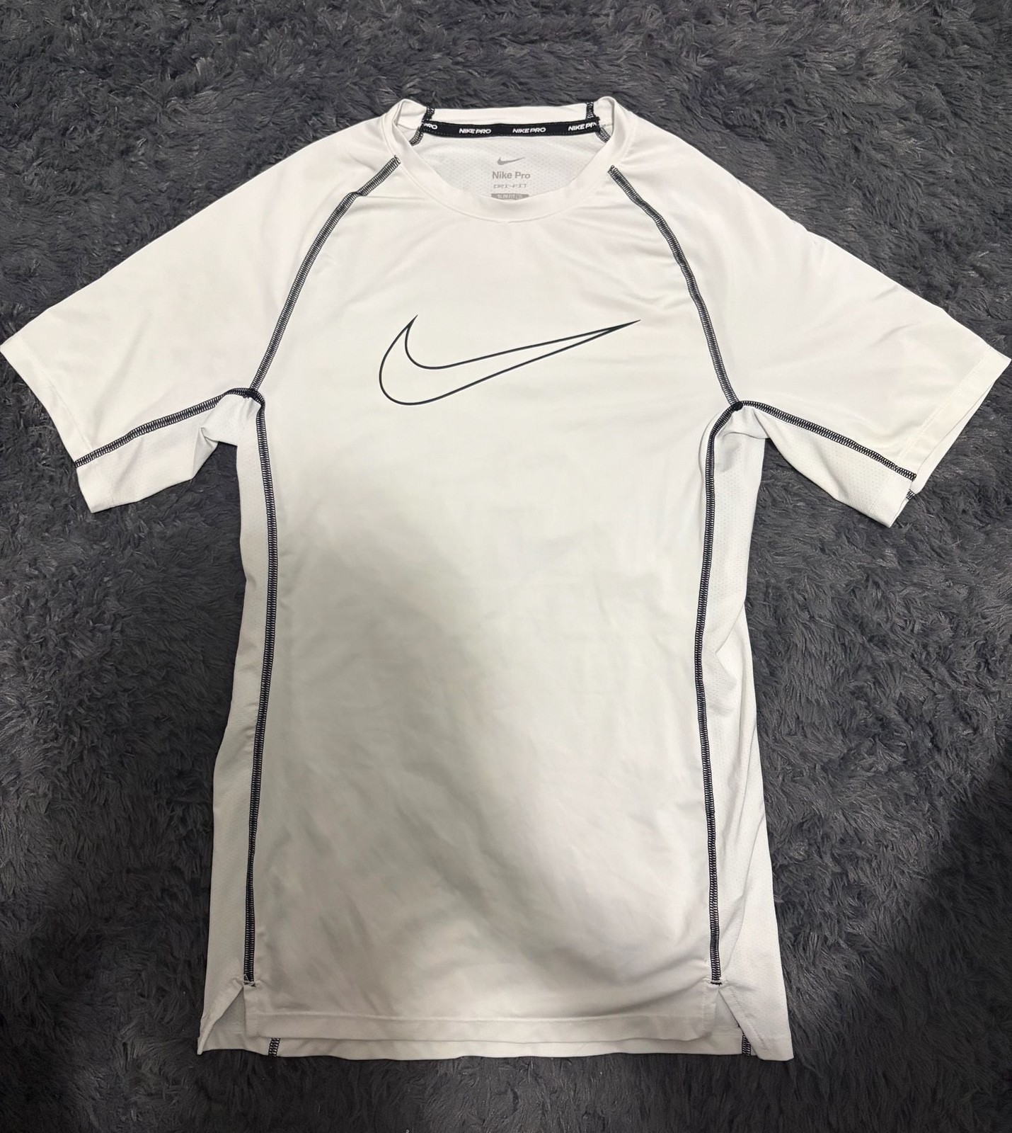 Nike Pro Dri-FIT Slim Fit Size S White Short Sleeve Compression Top
