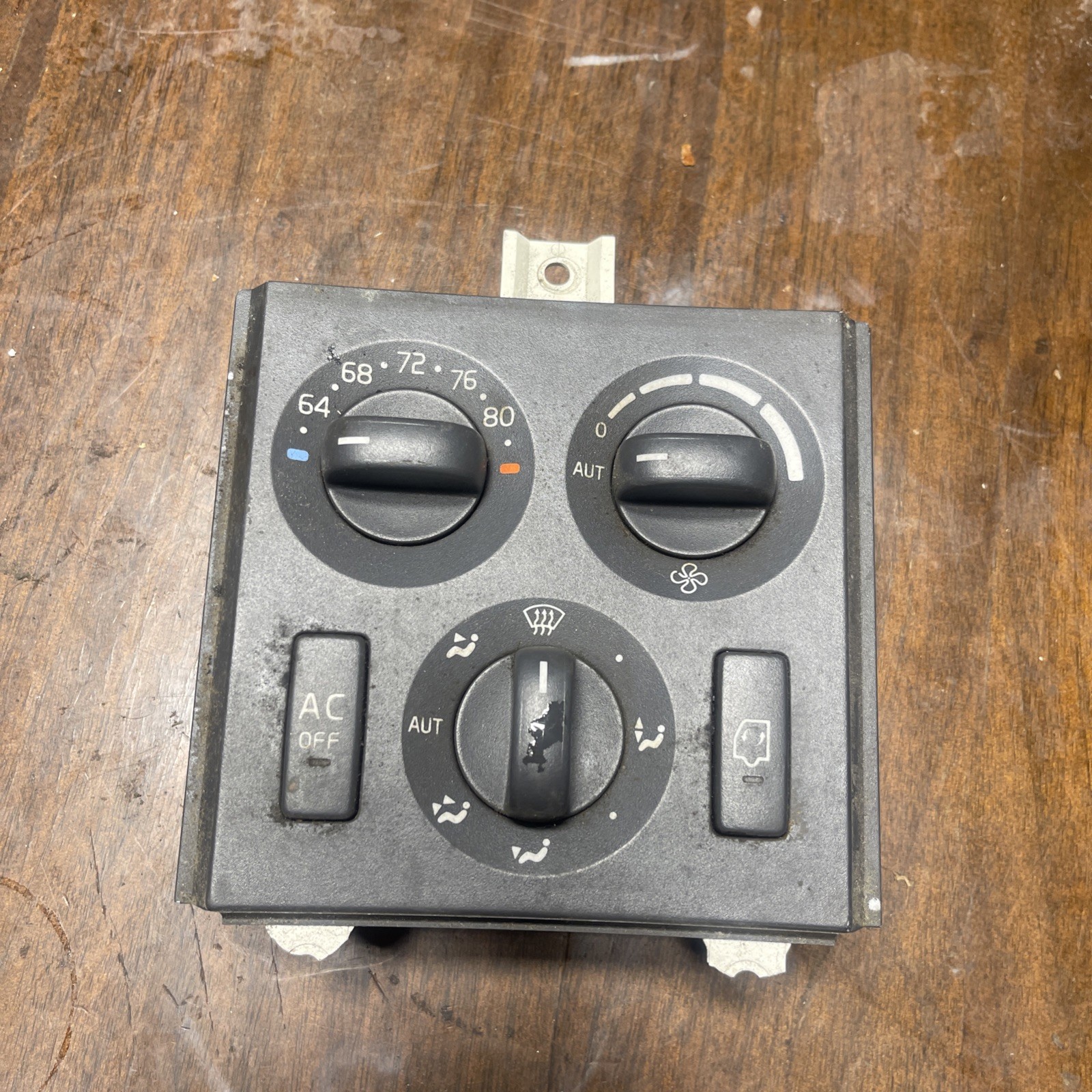 Replaces 2007 VOLVO VNM TEMPERATURE CONTROL ,  GA