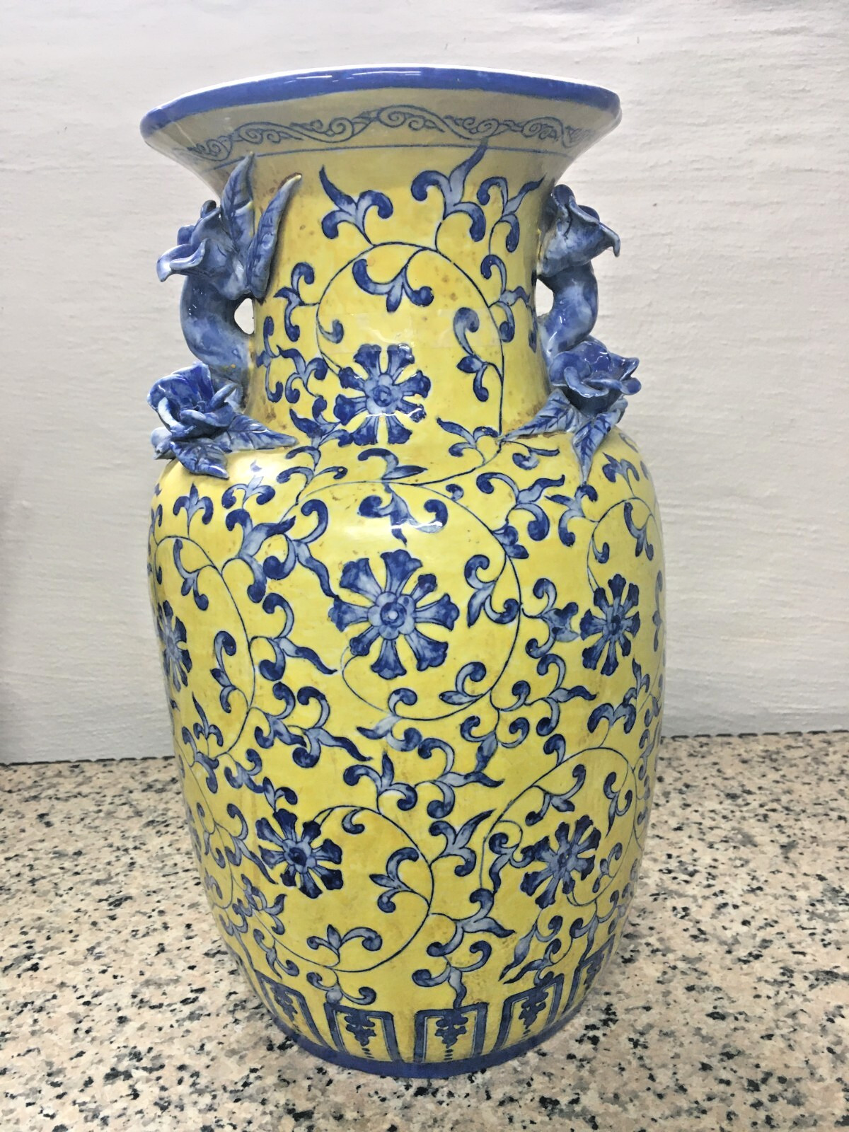 Antique Long Qing Chinese Blue&Yellow Porcelain Lotus Large Vase Antique Long Qing Chinese Blue&Yellow Porcelain Lotus Large Vase