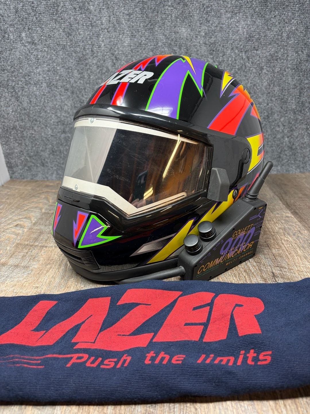 Vintage Lazer Full Face MC-Snowmobile Helmet w/ Collett 900 Communicator Size MD Vintage Lazer Full Face MC-Snowmobile Helmet w/ Collett 900 Communicator Size MD