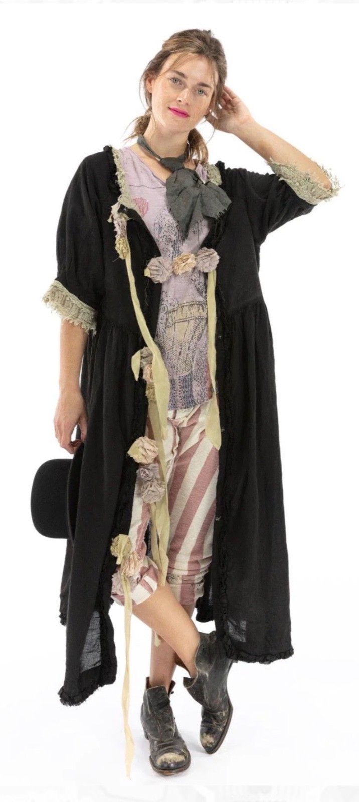 Magnolia Pearl Liza Black Ola Dress, Excellent Condition. Measurements Included. Magnolia Pearl Liza Black Ola Dress, Excellent Condition. Measurements Included.