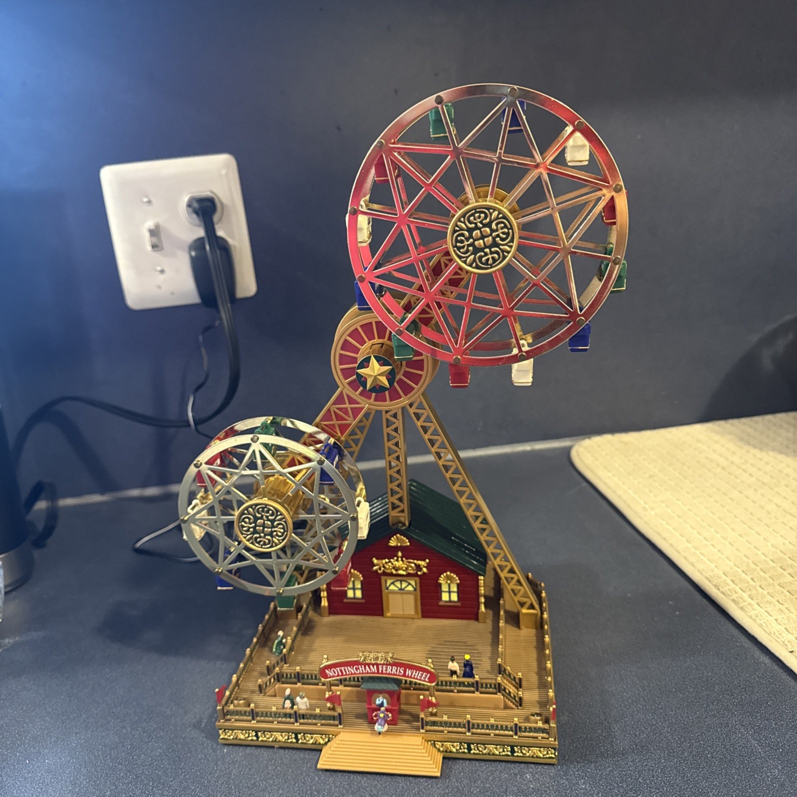 Vintage Mr Christmas Double Ferris Wheel Animated Carnival Ride Music  Village