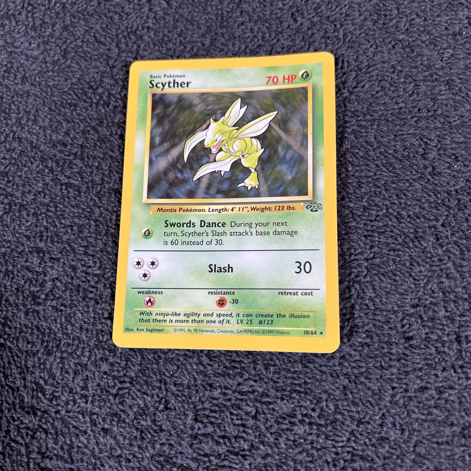 Pokémon TCG Scyther Jungle 10/64 Holo 1999-2000 Wizards Base Set Copyright Holo