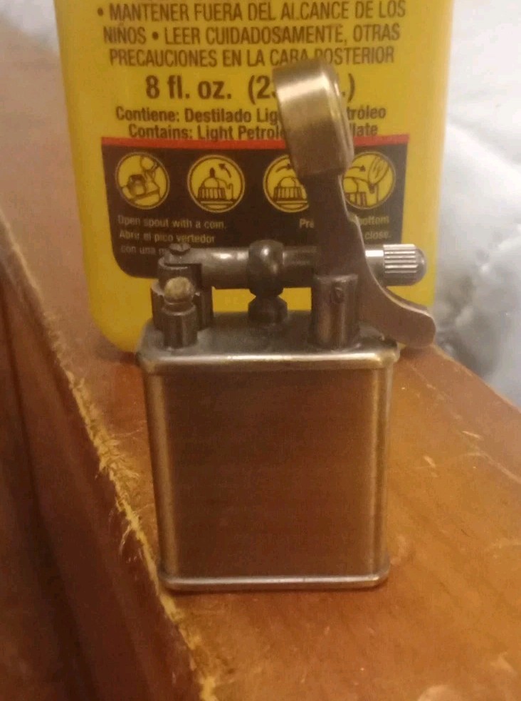 vintage 1950s-60s La Donna Tokyo oil lighte