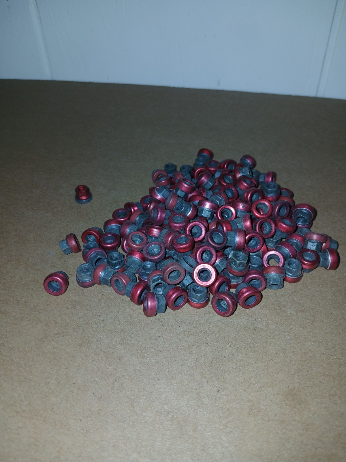 (100) 10/32 Nut With Floating Washer (100) 10/32 Nut With Floating Washer