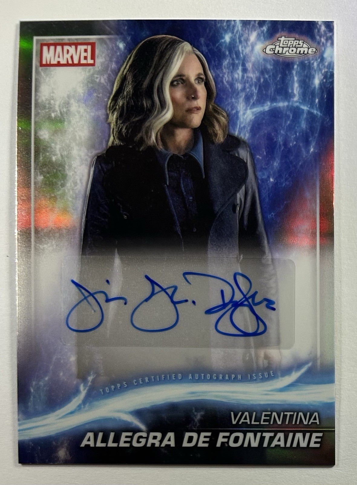 2025 Topps Chrome Sapphire Julia Louis-Dreyfus Allegra de Fontaine Auto #AA-JLD 2025 Topps Chrome Sapphire Julia Louis-Dreyfus Allegra de Fontaine Auto #AA-JLD