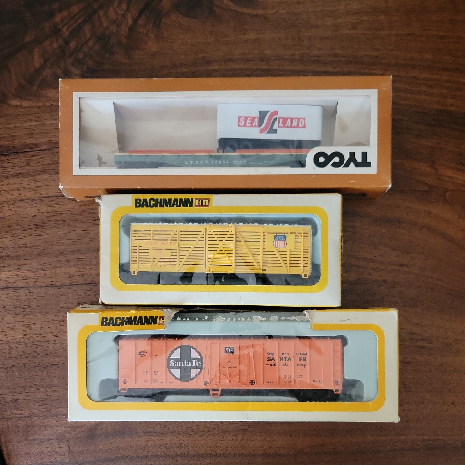 Lot of 3 Vintage TYCO bachmann HO Scale Train Cars with boxes Lot of 3 Vintage TYCO bachmann HO Scale Train Cars with boxes