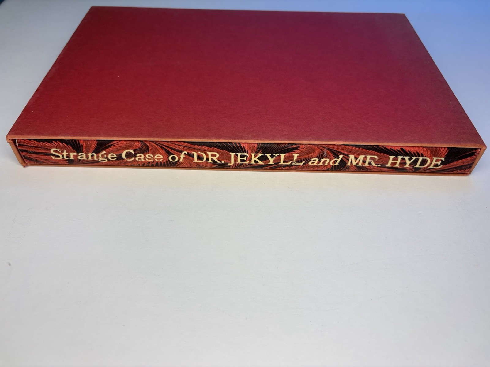 Dr Jekyll and Mr Hyde Heritage Press Illustrated Slipcase Sandglass Stevenson