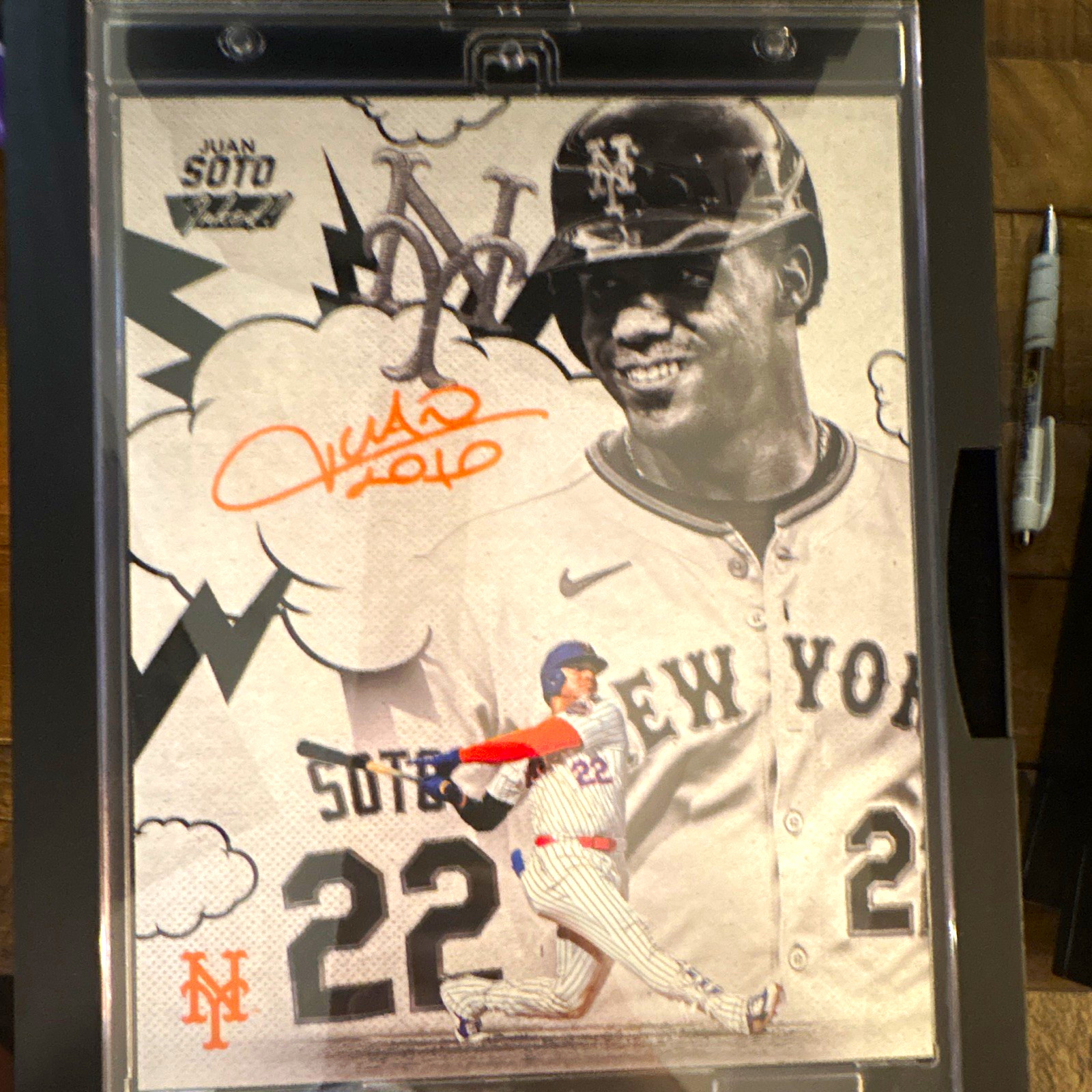 2026 Fanatics Emanate Juan Soto Auto 04/10 8x10 Oversized Mets B&W /10 2026 Fanatics Emanate Juan Soto Auto 04/10 8x10 Oversized Mets B&W /10