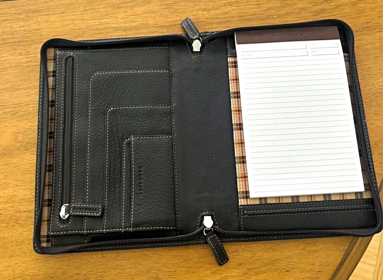 Levenger Circa Padfolio Junior Brown Bomber Jacket Leather Zipper Portfolio