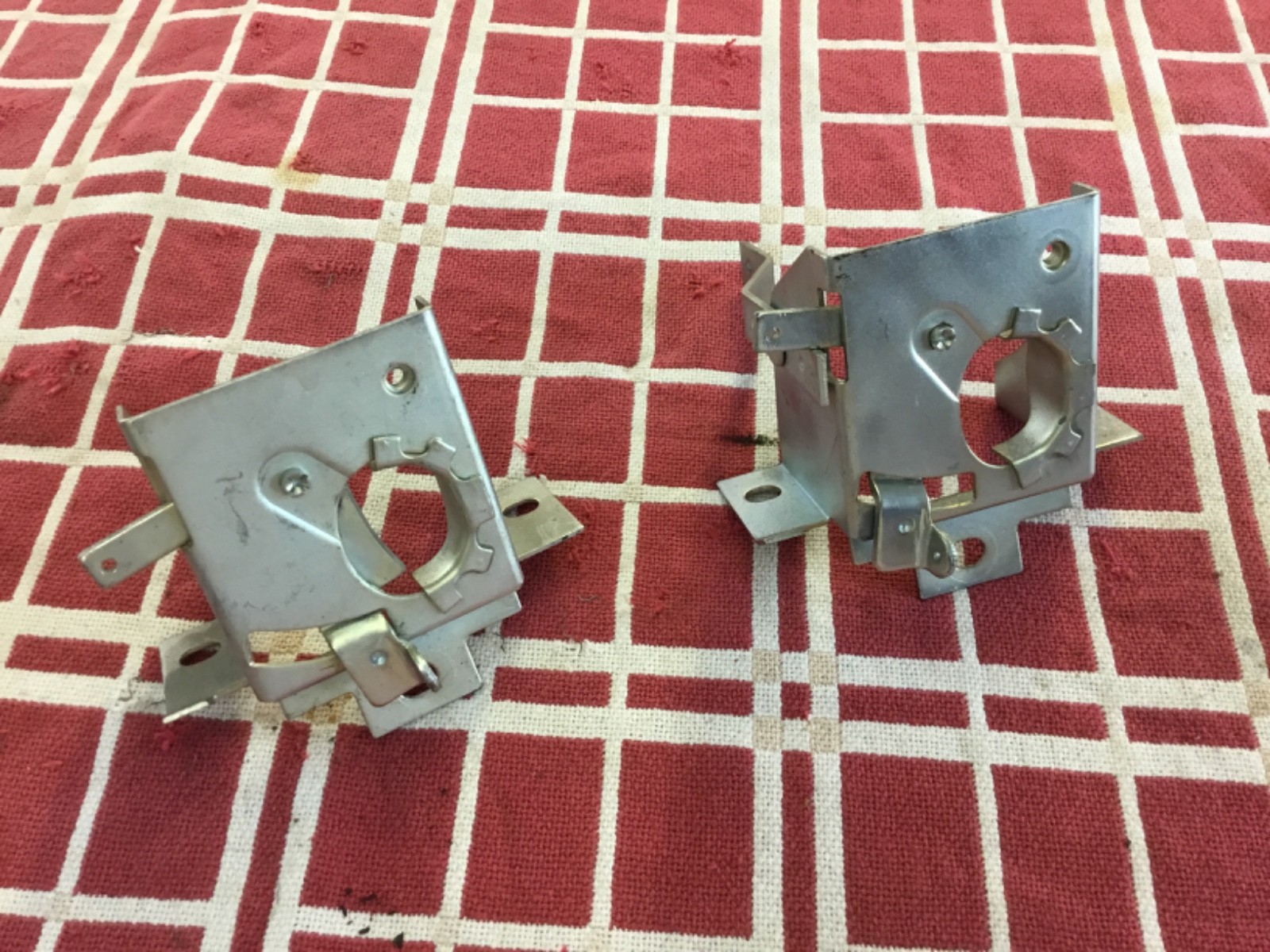 1965-67 Corvette Female Hood Latch Set 3841438 3841437 nice CAD PLATED 1966 1967 1965-67 Corvette Female Hood Latch Set 3841438 3841437 nice CAD PLATED 1966 1967