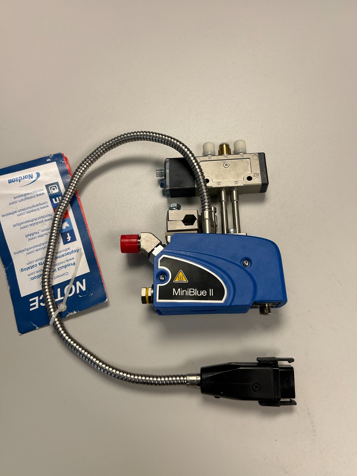 NORDSON ORIGINAL MINIBLUE 2 APPLICATOR 8517895