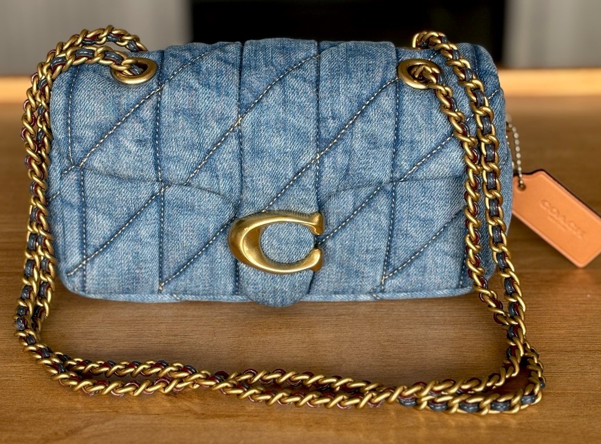 COACH Women\'s Quilted Indigo Tabby 20 Shoulder Bag COACH Women\'s Quilted Indigo Tabby 20 Shoulder Bag