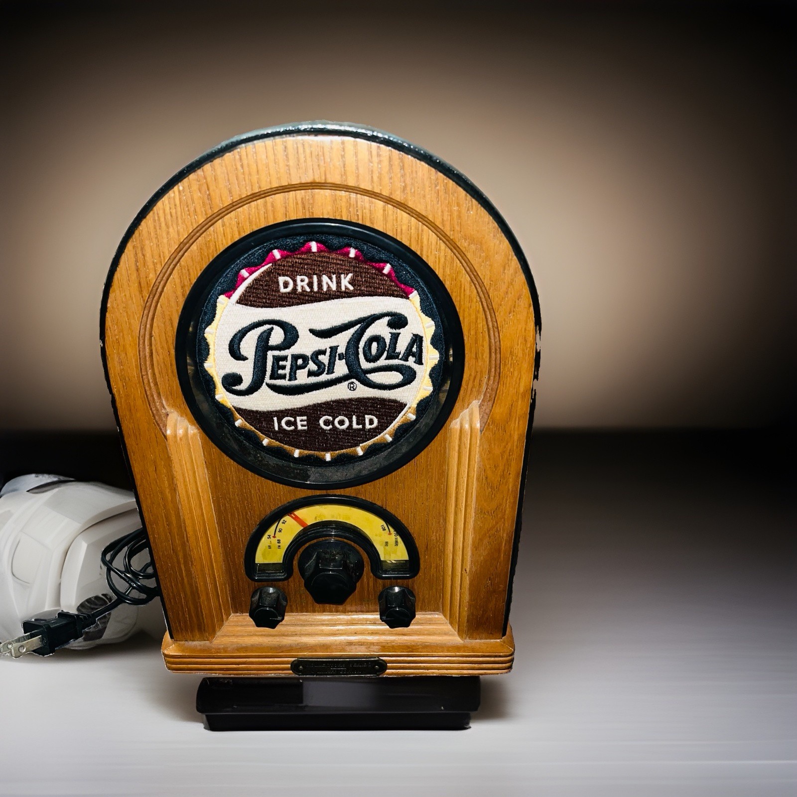 ⭐️Vintage 1996 Limited Edition SOHO Pepsi Cola EmbroideredAM/FM Wood Radio Works ⭐️Vintage 1996 Limited Edition SOHO Pepsi Cola EmbroideredAM/FM Wood Radio Works