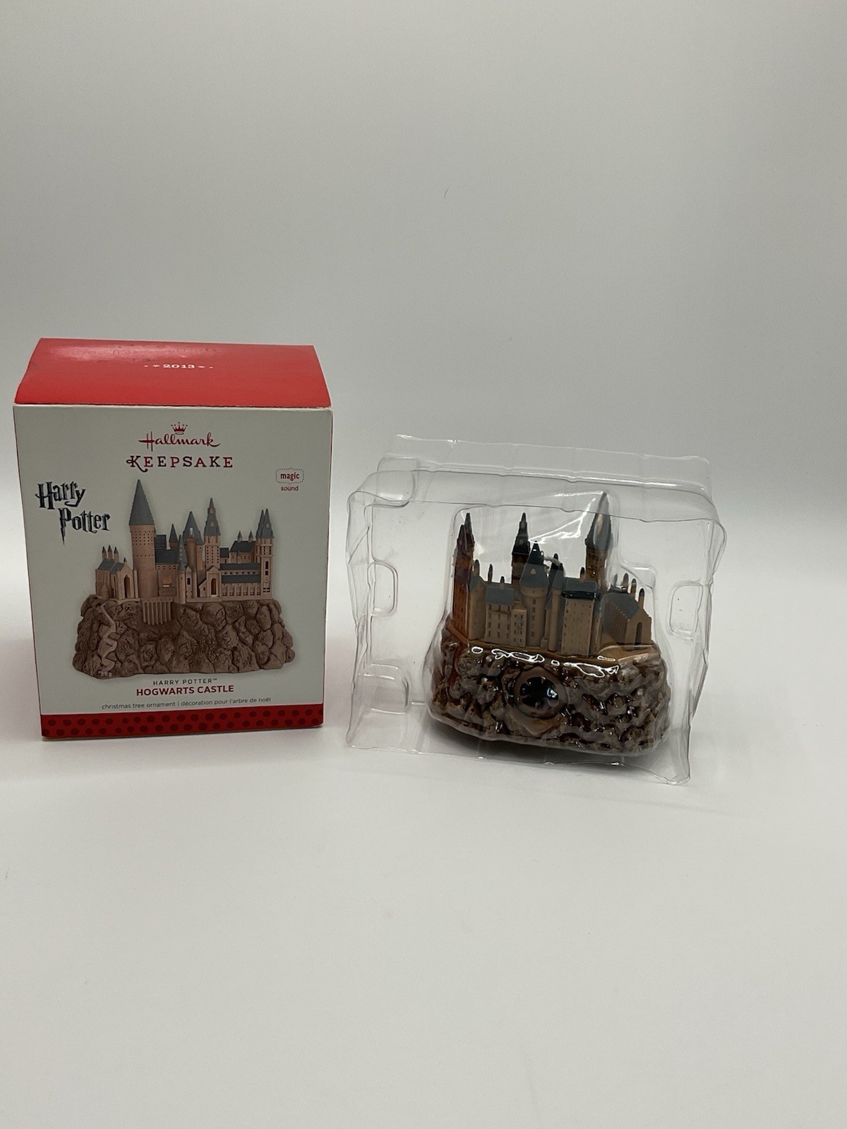Hallmark Keepsake 2013 Harry Potter Hogwarts Castle Magic Sound Ornament Boxed