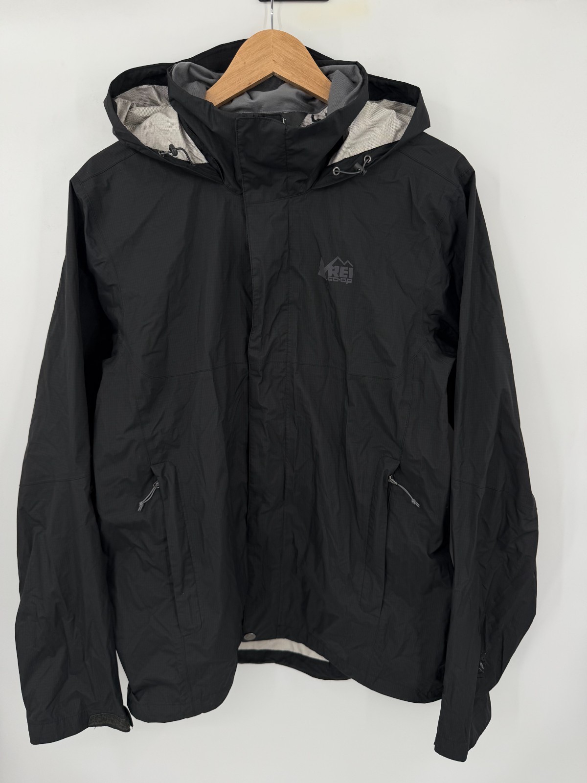 REI Co-op Hooded Rain Jacket Peak 2.5L Waterproof Hiking Outdoor Mens Medium