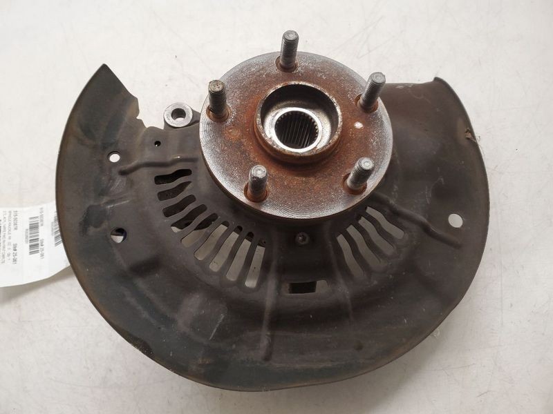 2009-2014 Toyota Venza Passenger Right Front Spindle Knuckle OEM