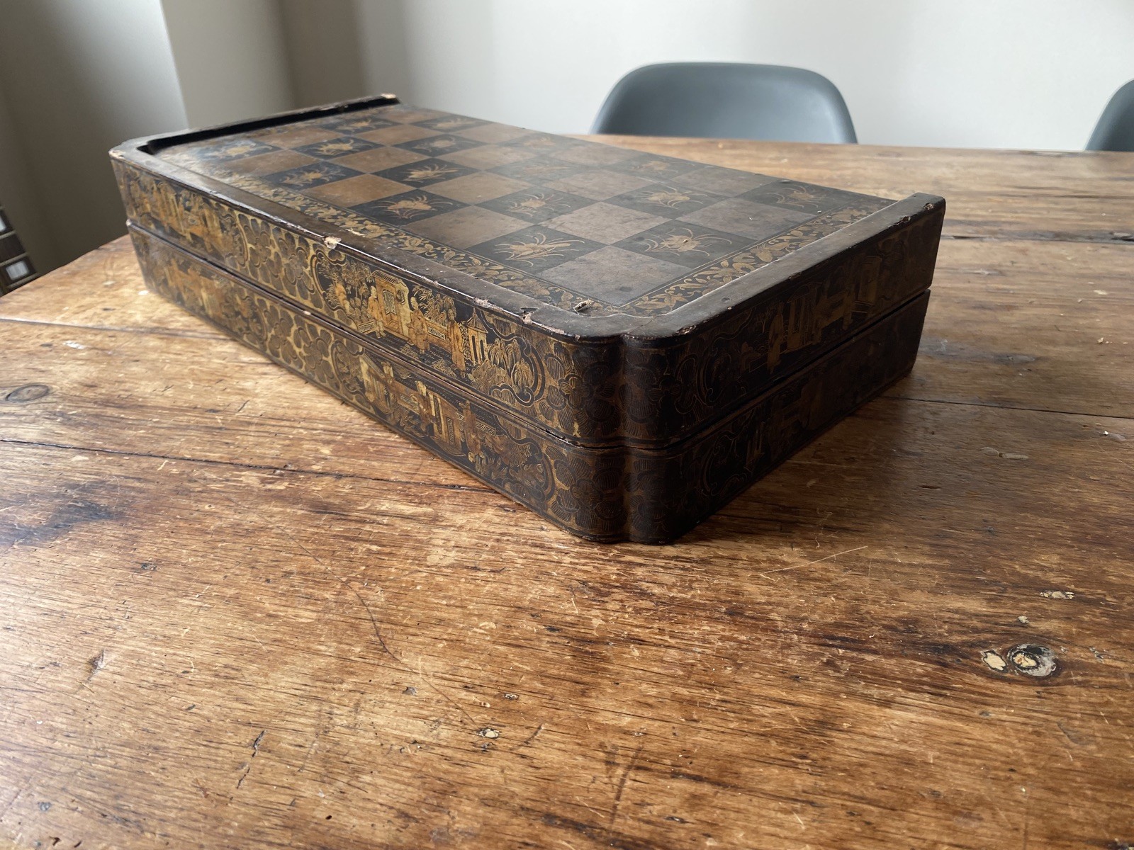 ANTIQUE 19THC CHINESE CANTON CHINOISERIE LAQUER FOLDING CHESS BACKGAMMON BOARD