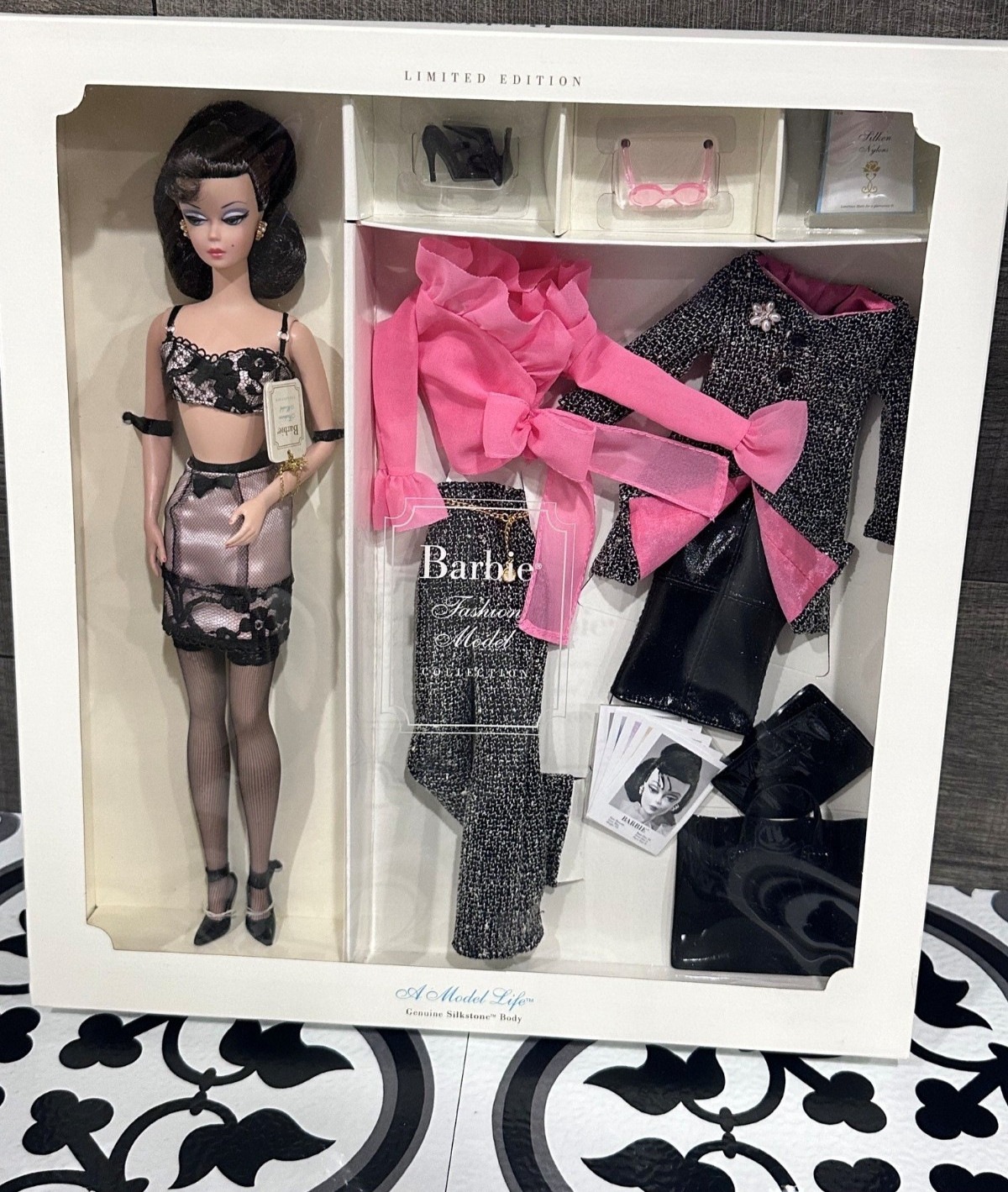 Barbie Fashion Model Collection A Model Life Barbie Giftset Silkstone B0147 