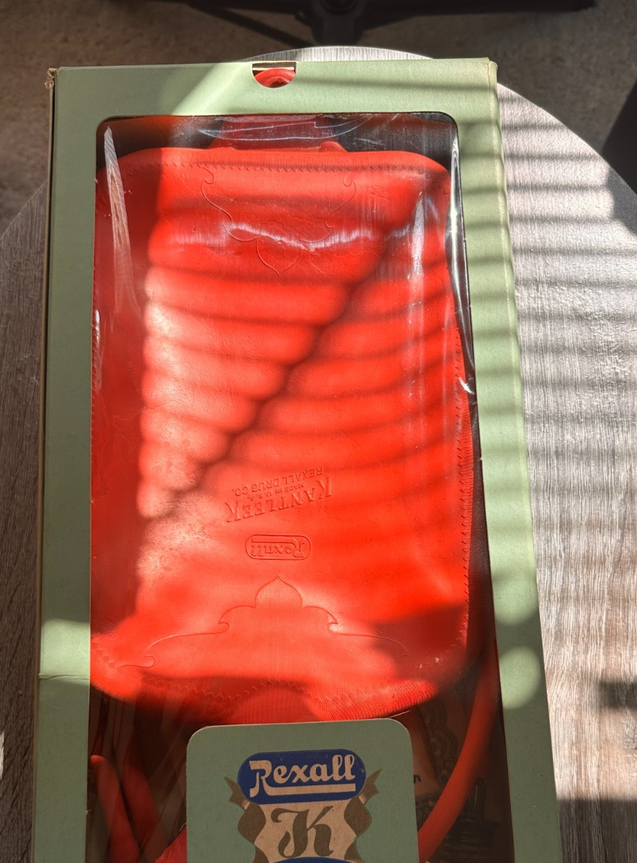 Vintage Rexall Kantleek Red Combination Syringe / Water Bottle -2 Quart Capacity