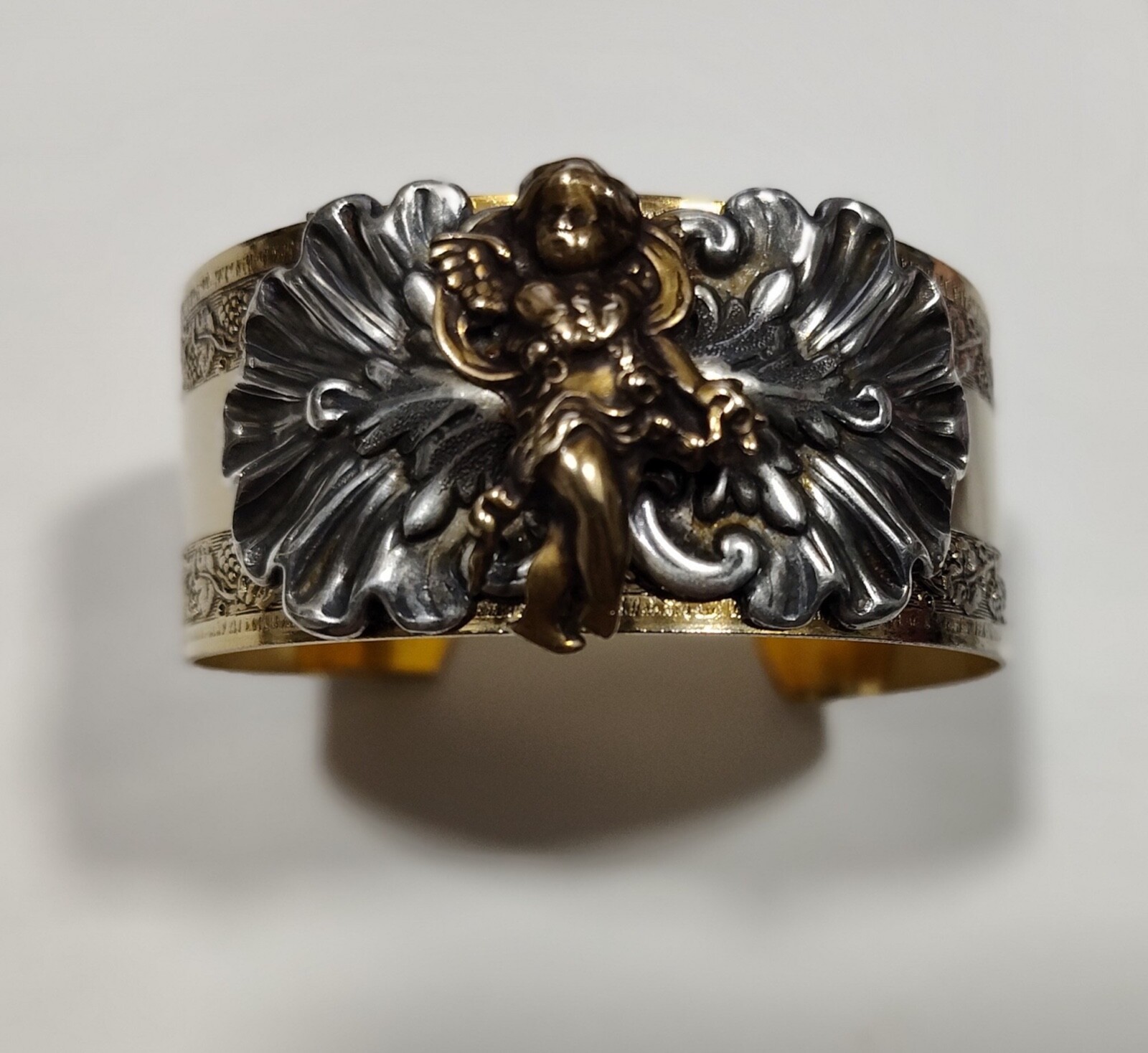 VINTAGE SONJA LEA CUFF CHERUB WIDE BRACELET MULTI-TONES