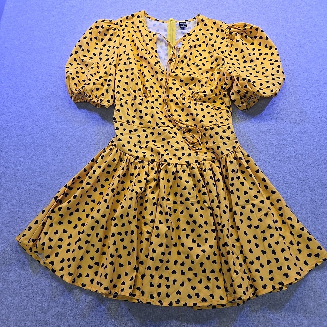 SHEIN Women\'s Large Yellow Heart Print Puff Sleeve Mini Dress Tie Front