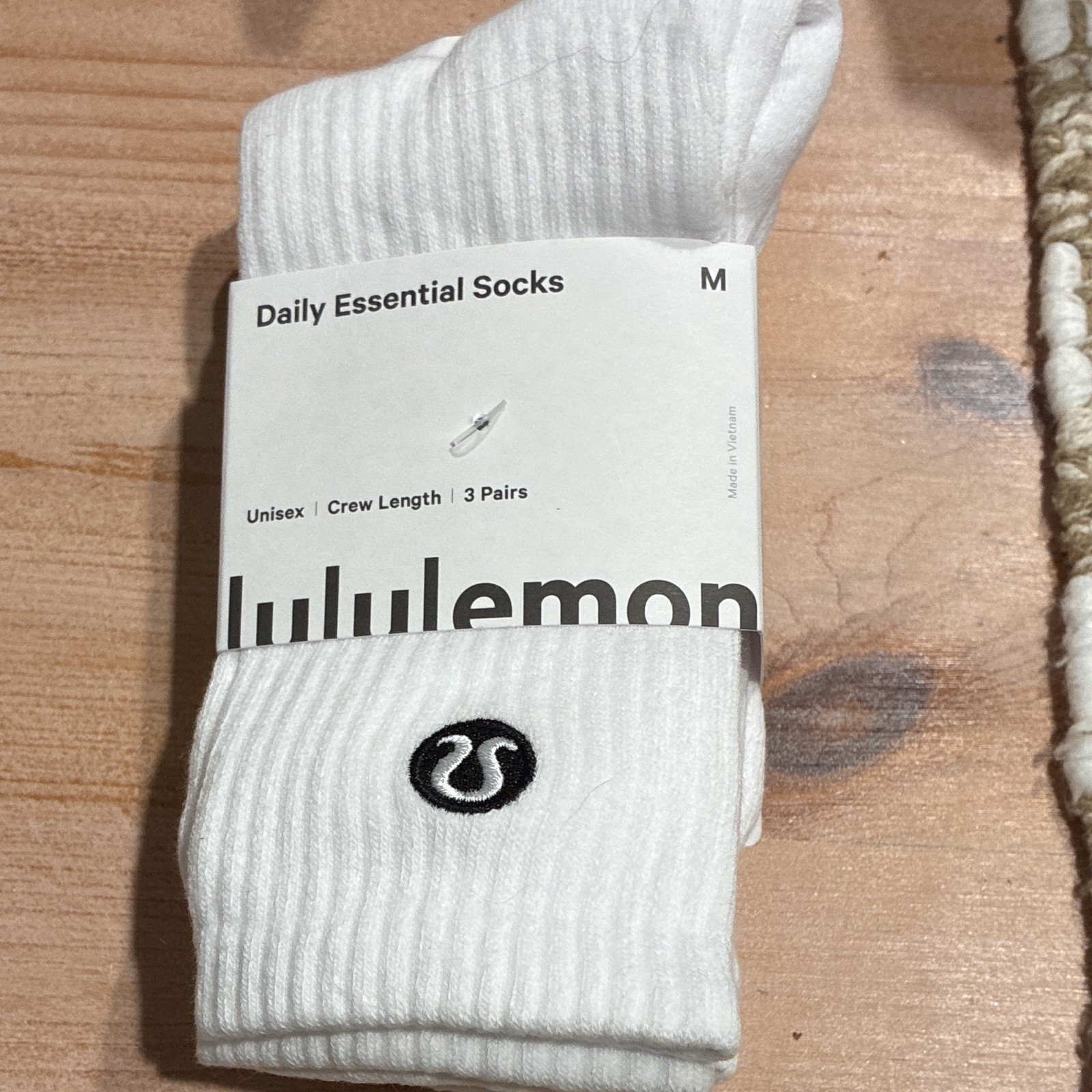 Lululemon Unisex Crew Length 3 Pair M Lululemon Unisex Crew Length 3 Pair M