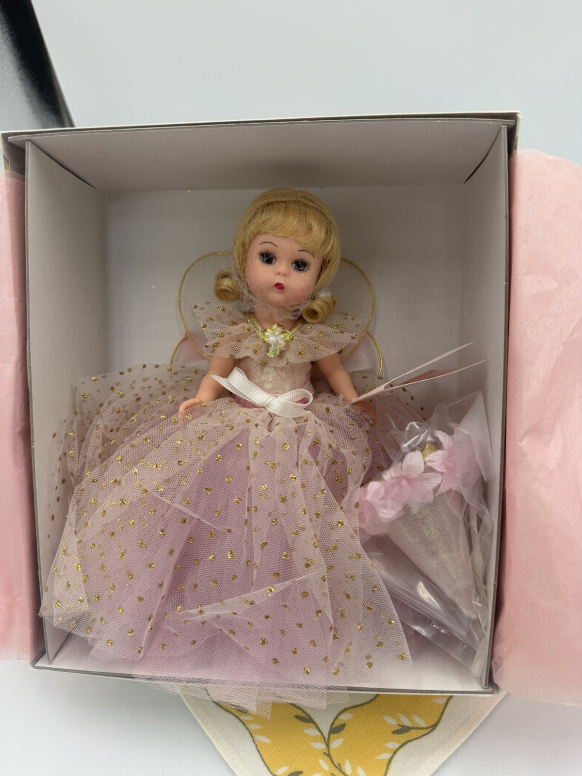 Madame Alexander “Fairy of Beauty” #13620 – 8\ Madame Alexander “Fairy of Beauty” #13620 – 8\