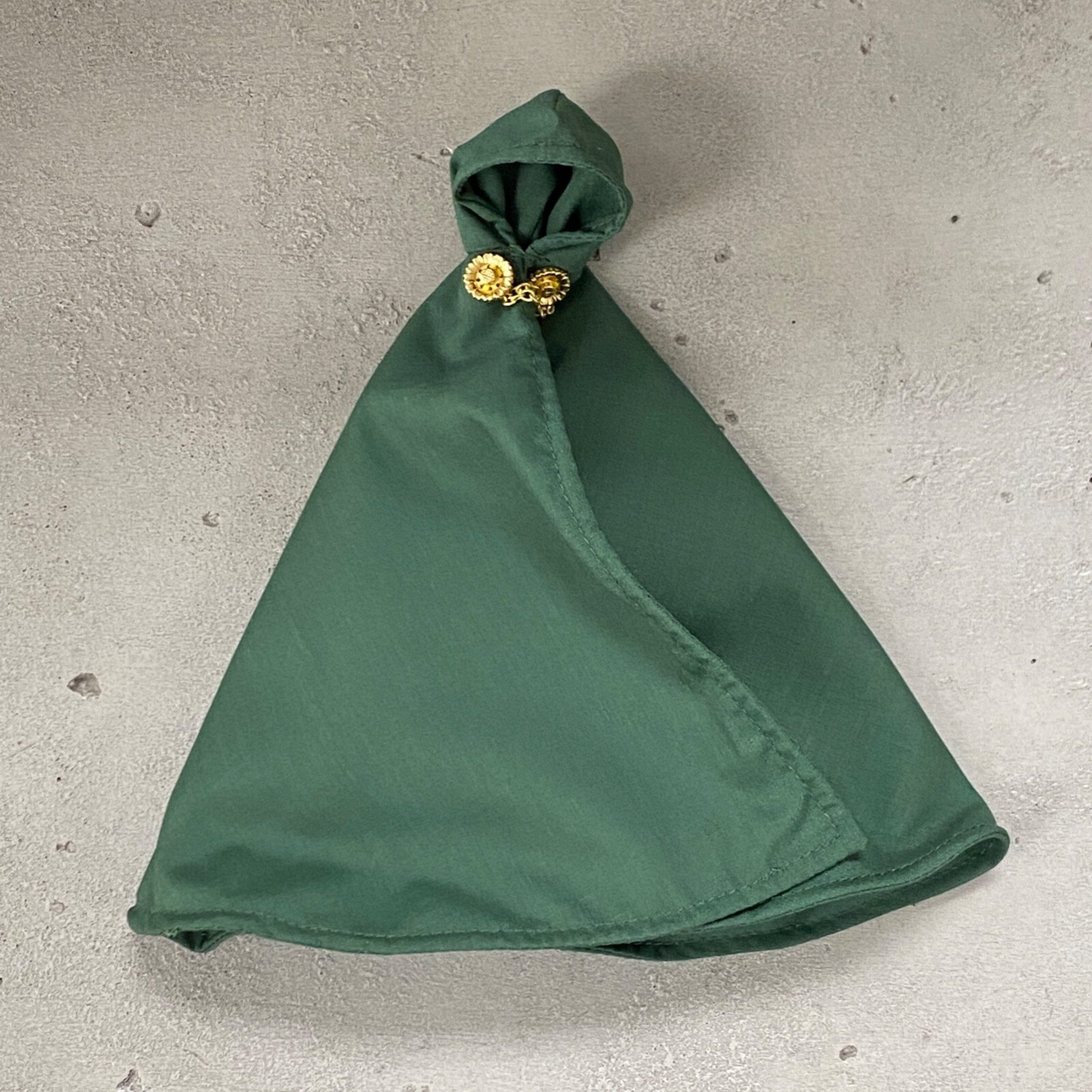 KC-DOM-C: 1/12 Wired Hooded Cape with metal chain for Marvel Legends Dr. Doom KC-DOM-C: 1/12 Wired Hooded Cape with metal chain for Marvel Legends Dr. Doom