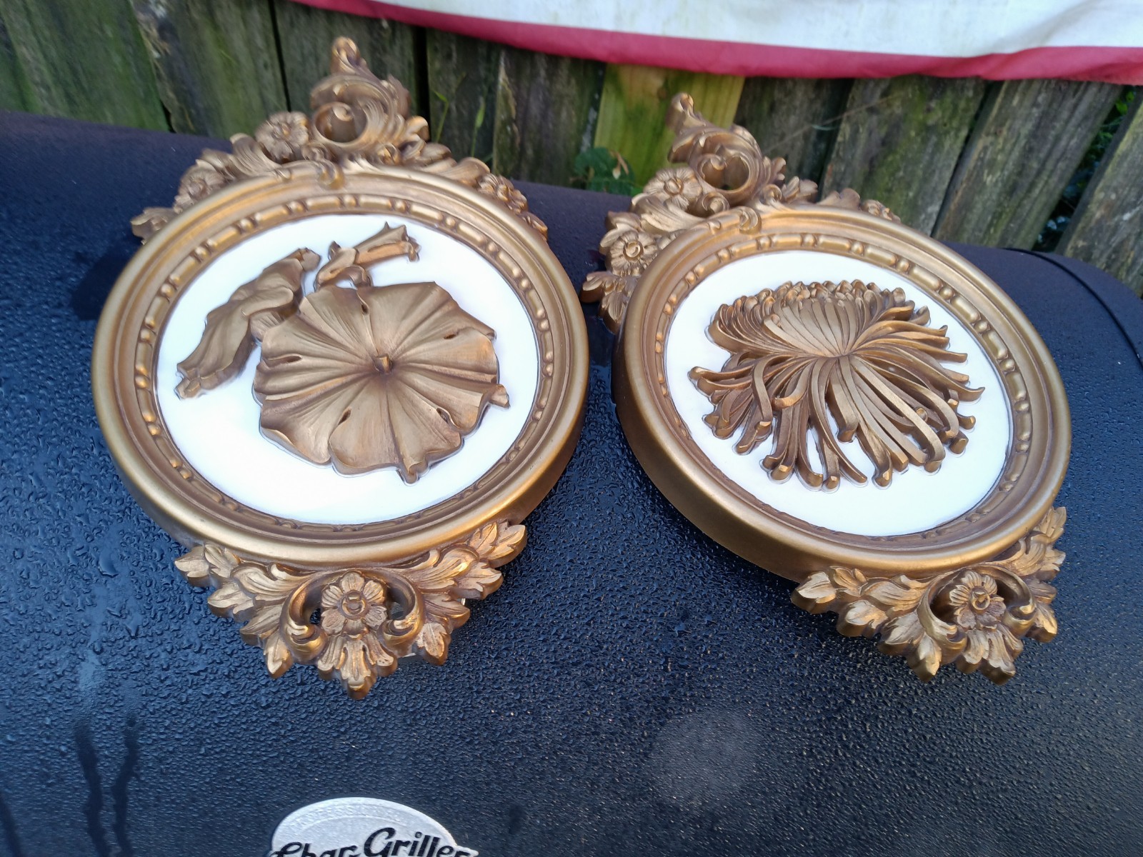 Vintage pair of 1977 Syroco MCM Wall Plaques 7490B Floral Gold/Cream Vintage pair of 1977 Syroco MCM Wall Plaques 7490B Floral Gold/Cream